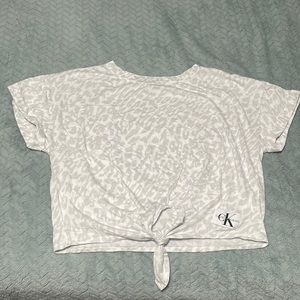 calvin klein leopard print tshirt